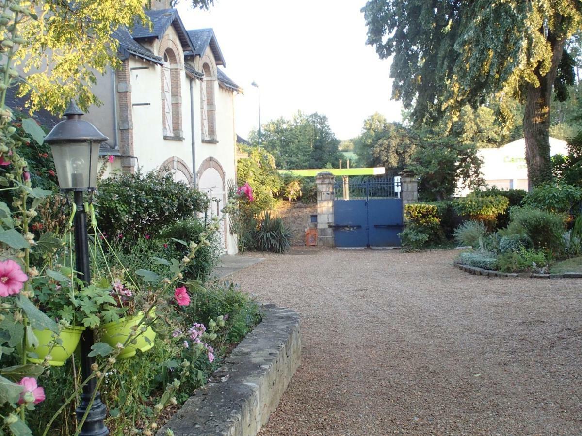 France Petit Chateau Loué Εξωτερικό φωτογραφία